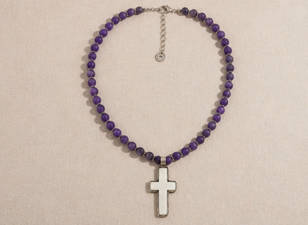 Adjustable clasp detail of Mesa Amethyst Necklace 17 to 19 inches